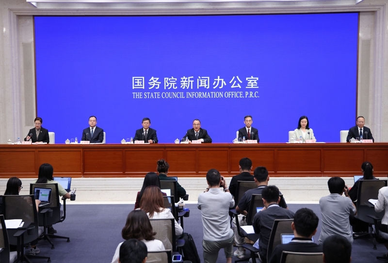 国新办举行新闻发布会 介绍科技支撑生态文明建设及第五届世界生物圈保护区大会有关情况