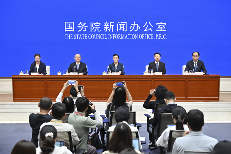 国新办举行“高质量完成‘十四五’规划”系列主题新闻发布会(司法部)