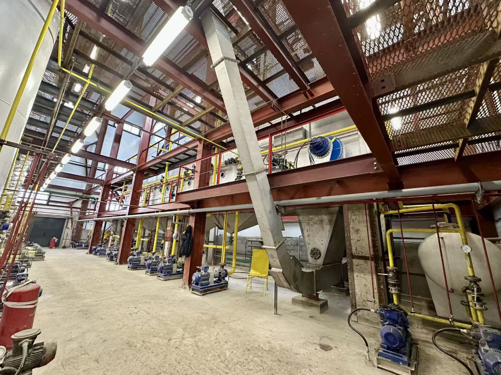 华泰智能装备承建哈萨克斯坦350T/D葵花籽榨油、200T/D浸出成套设备项目正式投产