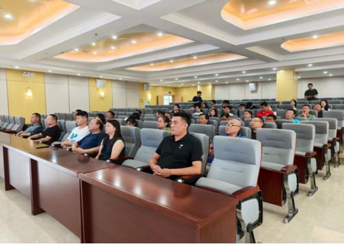 讲文明守绿色重环保文明实践活动推广宣传机动车车检法律法规