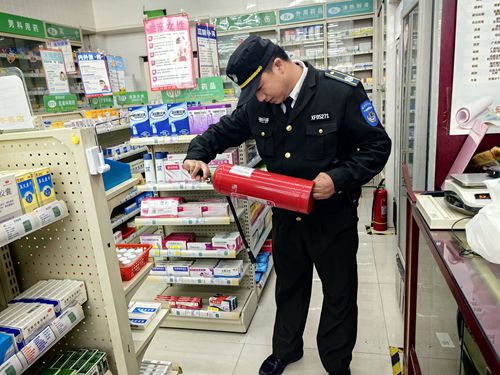 郑州市上街区峡窝镇巡防队:开展秋季消防安全检查