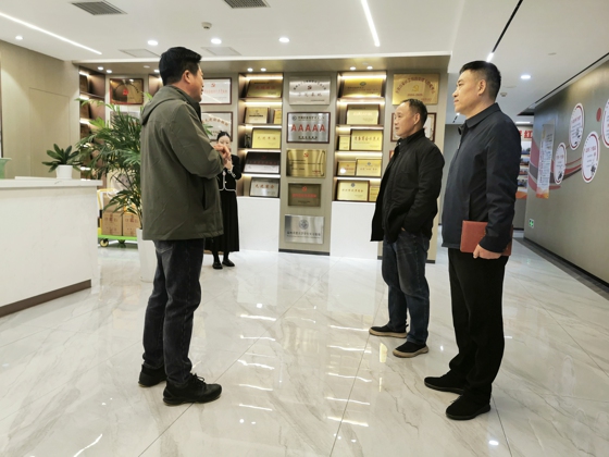 微信图片_20251024101955_333_230 微信图片_20251024101955_333_230