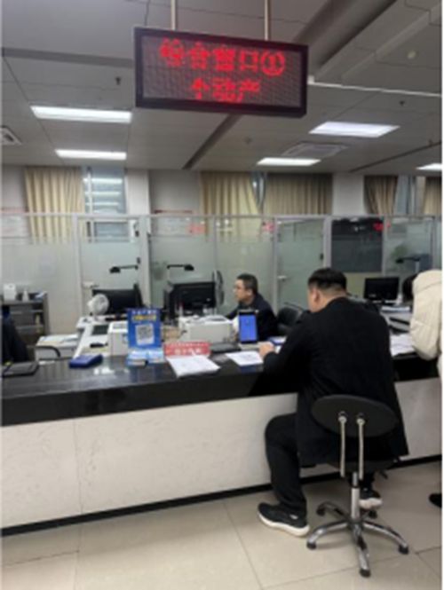 延时办！服务“走心”换来办证舒心