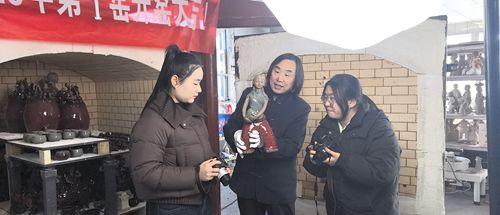 信阳学院大学生慕名探访丹成窑
