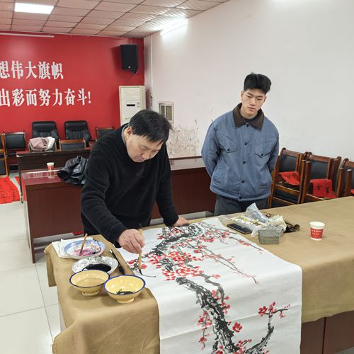 荥阳市王村镇：挥毫泼墨送春联，万马奔腾迎新春