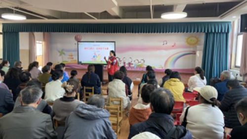 倾听与表达 搭建亲子连心桥——“‘郑’在美好·幸福家”家庭教育走进上街区幼儿园